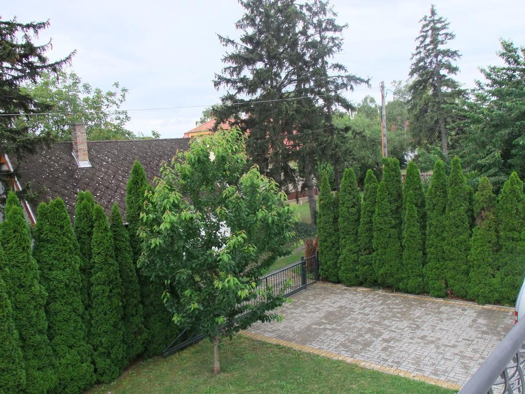 Levente Apartman Balatongyörök Exterior foto